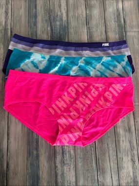 NWT PINK Victoria's Secret Panty 3-Pack (Sz: L)